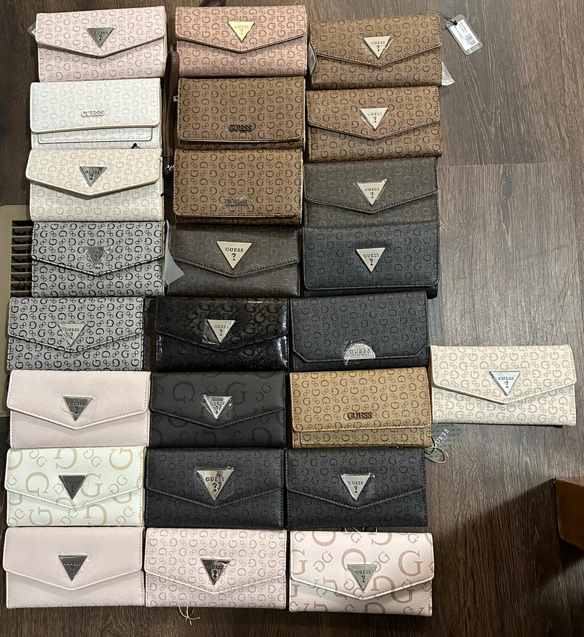 Chloe's Chic Loft Wallets Collection